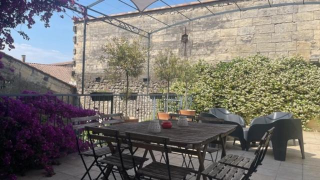 Le Grand Rouget Daire Beaucaire  Dış mekan fotoğraf