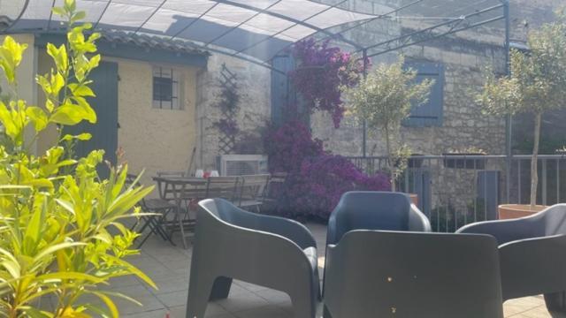 Le Grand Rouget Daire Beaucaire  Dış mekan fotoğraf